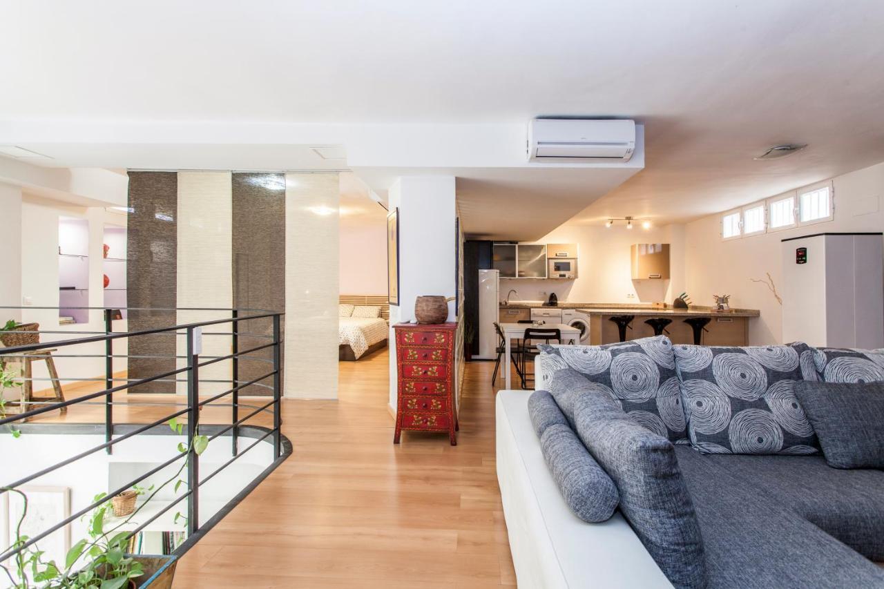 Lf Parking Incluido Amplio Loft En Barrio Santa Cruz Lägenhet Sevilla Exteriör bild